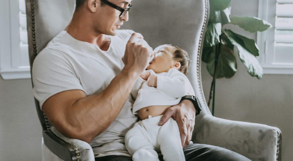 Father with son. Average kilowatt usage per month in Texas