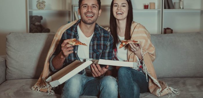 Couple eats pizza and watches movie - Electricity Prices