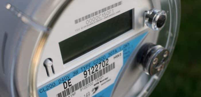 Why are smart meters important to help save money and reduce energy usage.